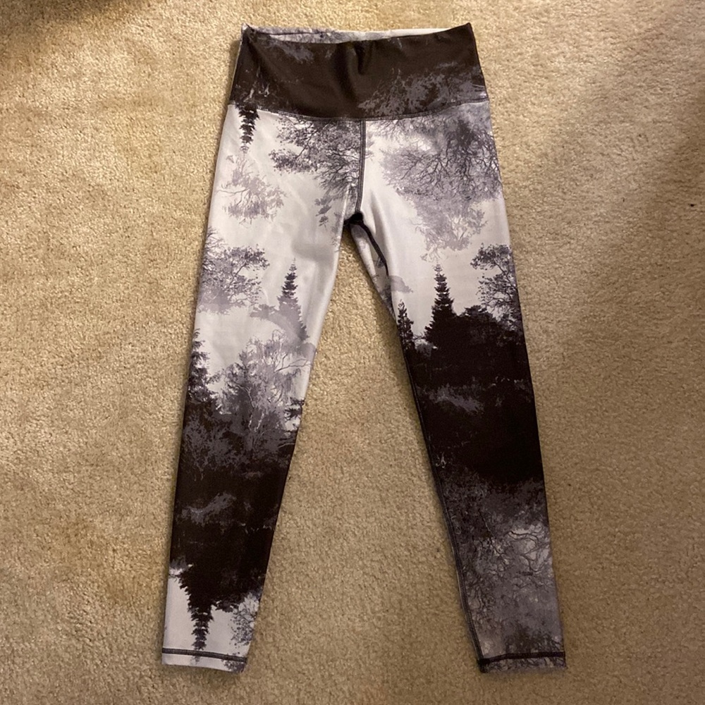 Aerie chill play move tree leggings